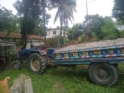 বুড়ী তিস্তা নদীর পাড়ের সরকারি বালু লুটপাট, একটি ট্রলি জব্দ করেছে জলঢাকা থানা পুলিশ