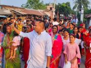 বটিয়াঘাটায় কেন্দ্রীয় যুবদল নেতা পার্থ দেব মন্ডলের গণসংযোগ ও লিফলেট বিতরন অনুষ্ঠিত