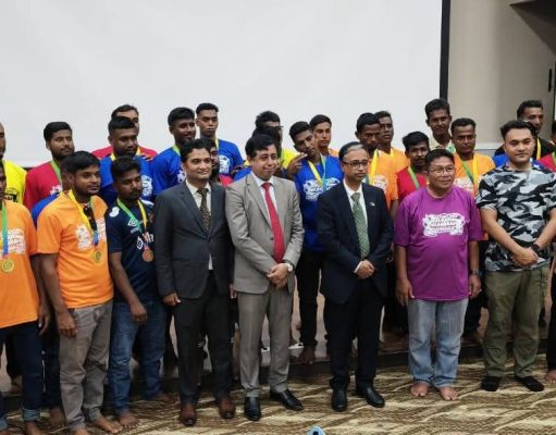 মালয়েশিয়ায় নিযুক্ত বাংলাদেশের হাইকমিশনার জনাব মনজুরুল করিম খান চৌধুরী পাহাং রাজ্যের’ “কসমা প্লান্টেশন”পরিদর্শন করেন